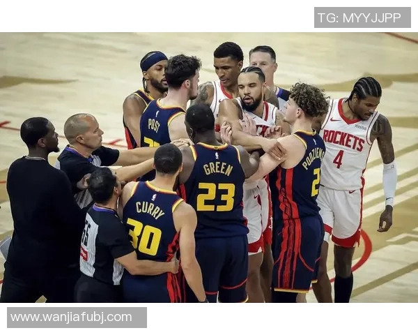 2009年NBA季后赛火箭与勇士激战回顾与精彩瞬间分析